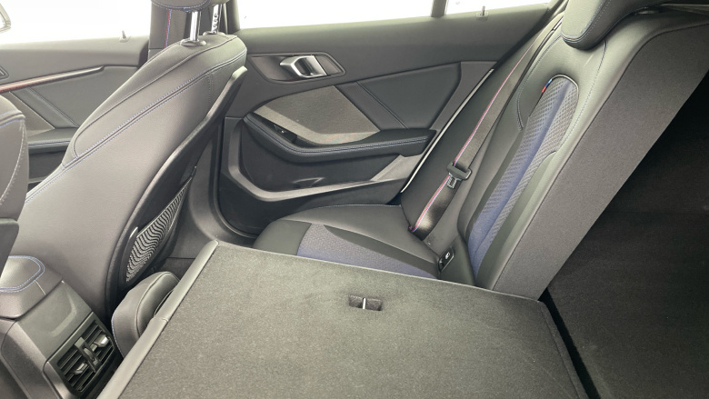 BMW 1 Series 118i [136] M Sport 5dr Step Auto [LCP/Pro pk] Petrol Hatchback